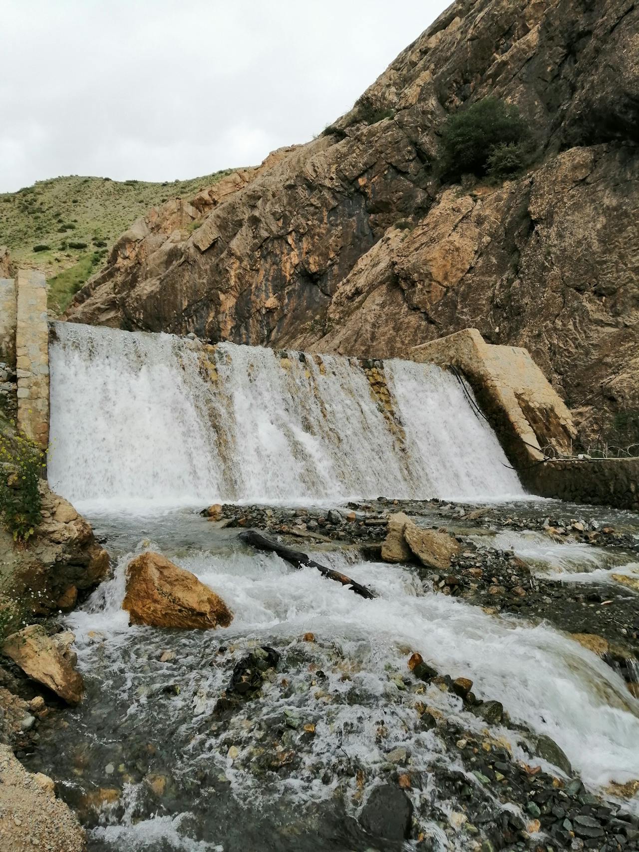 Construcción de presa