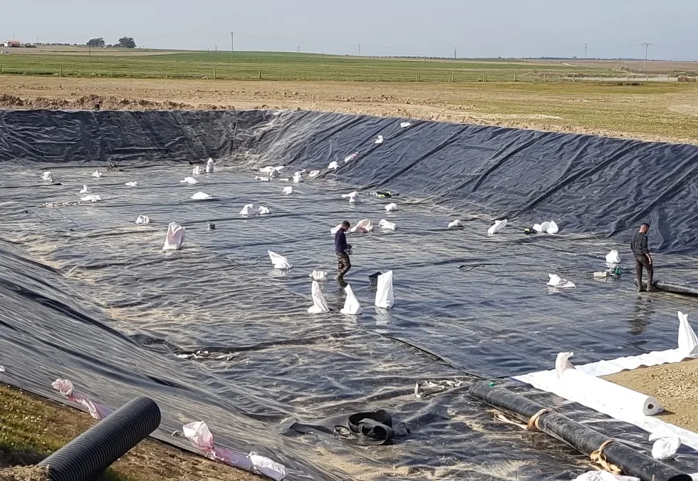 Construcción de embalses para la acumulación de agua para regadío